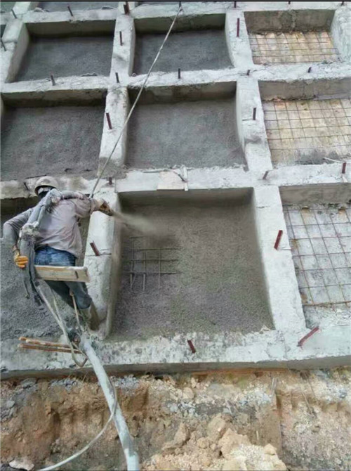 spb8型濕式混凝土噴射機(金屬礦專(zhuān)用)